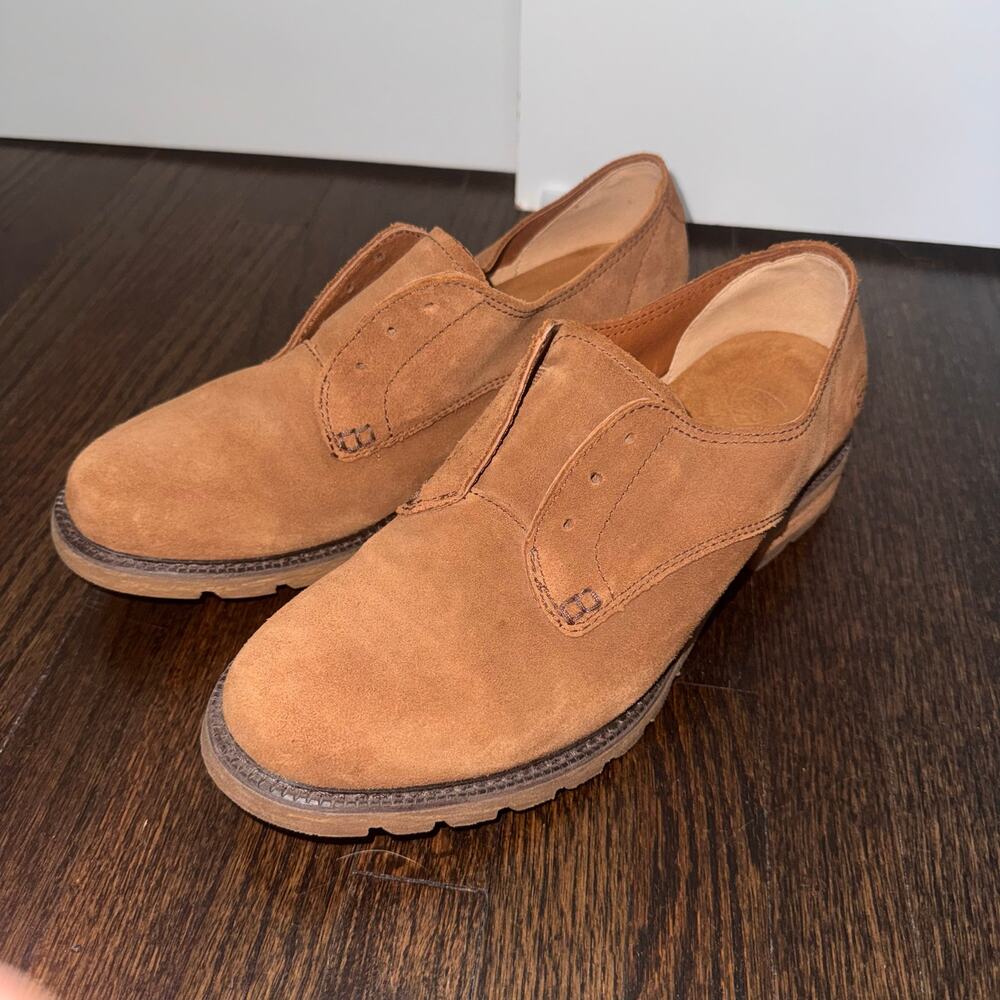 Ariat Vale Oxford Brown Laceless Women's Shoe- Size 7.5